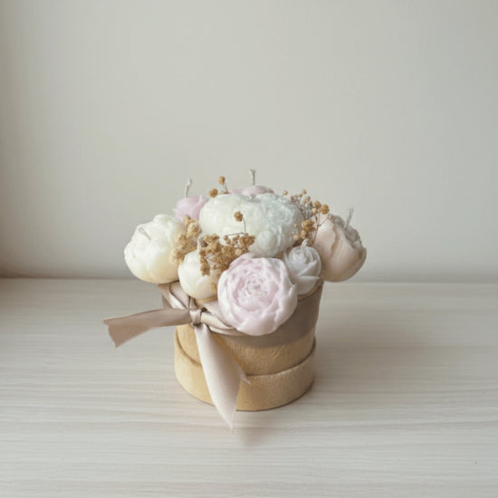 Mini Floral Candle Pot with Heart | Handcrafted Flower Candles in Velvet Pot - Nyra