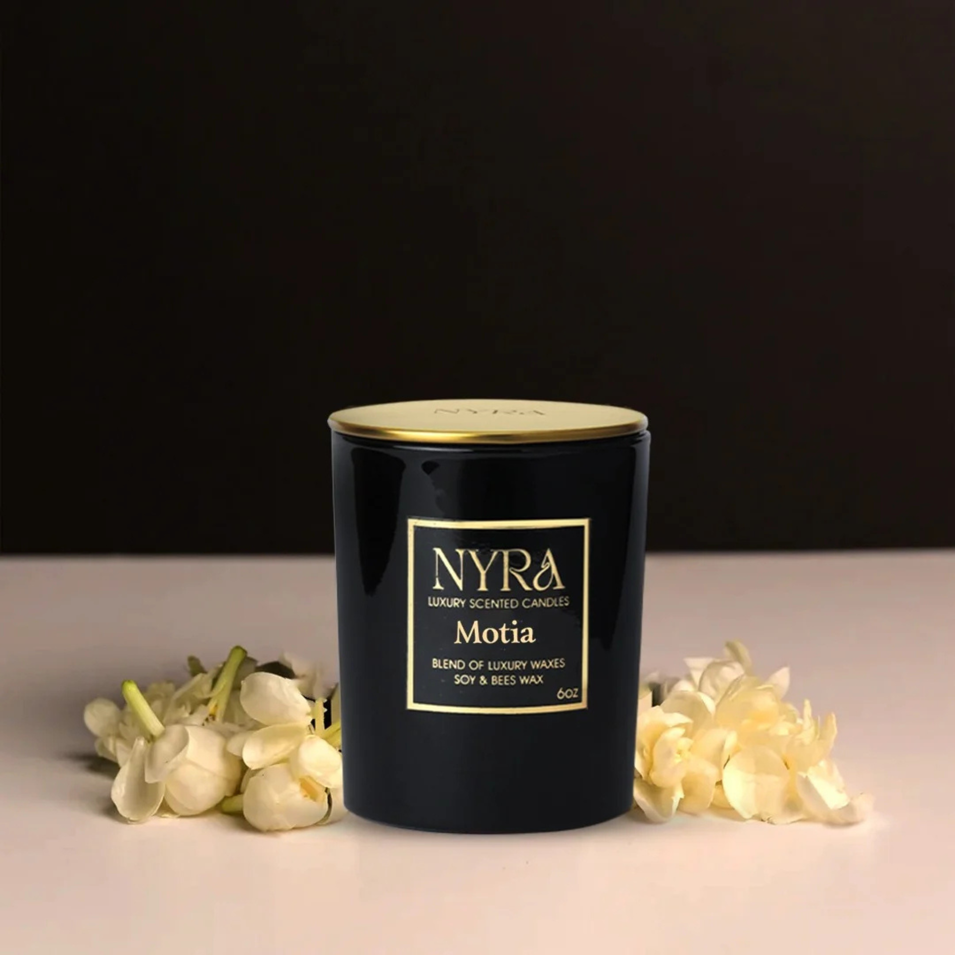 Motia Luxury Candle – Handcrafted Soy & Beeswax Blend
