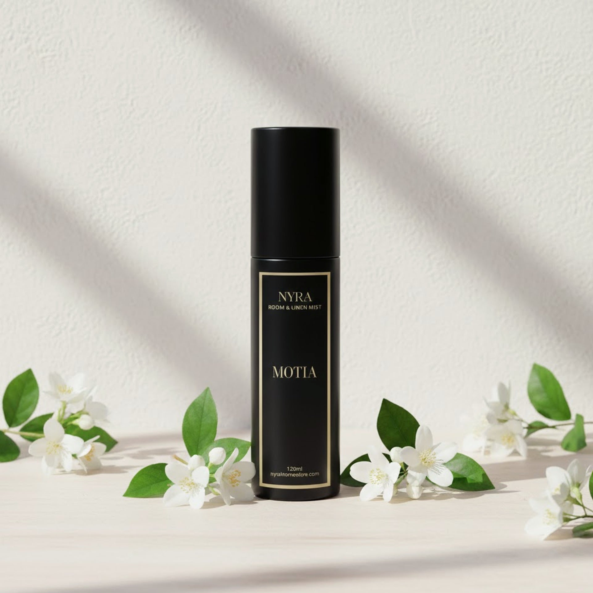 Luxe Noir Motia Room & Linen Mist | Water-Based Fabric & Space Freshener
