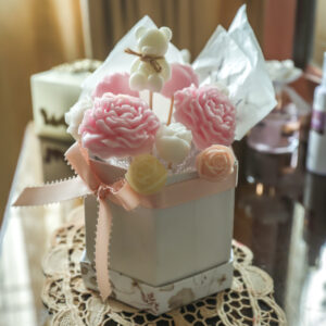 Candle Bouquet (For Karachi Only) - Image 3